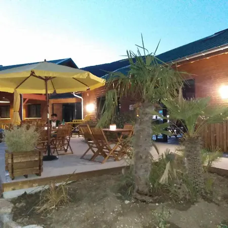 Les De Saint Maurice Lodge Dieulefit