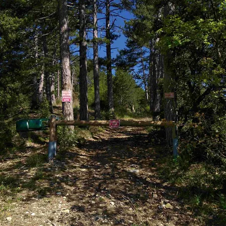 Les De Saint Maurice *