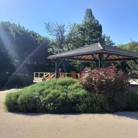 Les De Saint Maurice Lodge