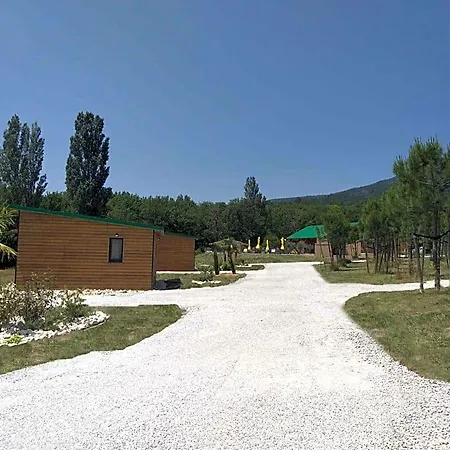 Les De Saint Maurice Lodge