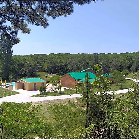 Les De Saint Maurice Lodge *